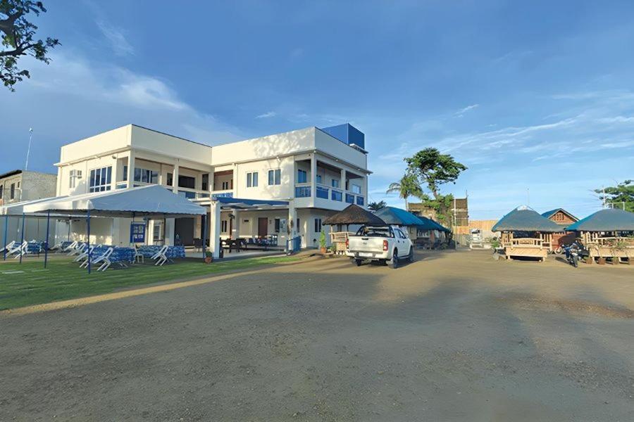 Hip Nautic Beach Resort Powered By Cocotel Ліан Екстер'єр фото